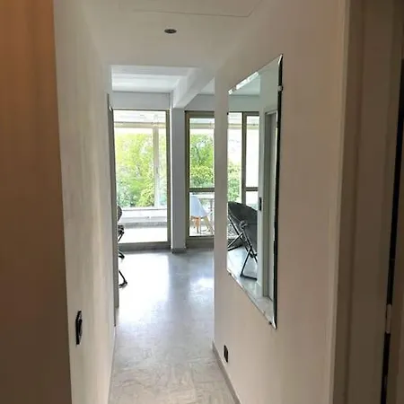 Appartement T2 Les Pieds Dans L'eau. Mandelieu