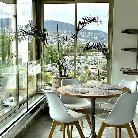 Apartment T2 Les Pieds Dans L'eau. *
