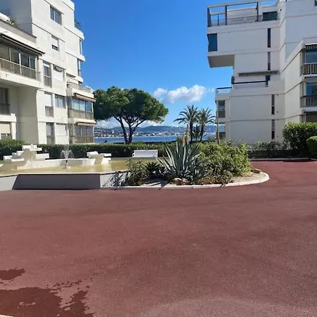 Appartement T2 Les Pieds Dans L'eau.